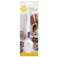 Wilton Candy Melt Drizzling Scoop - Wilton - Cake Decorating Tools - Close-up View