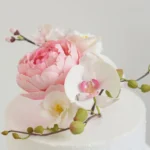 FunCakes White Gum Paste, 1kg - FunCakes - Cake Decorating Tools - Full View