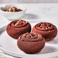 FunCakes Velvet Spray Dark Choco100ml - FunCakes - Cake Decorating Tools - Close-up View
