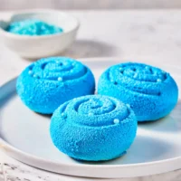 FunCakes Velvet Spray Sky Blue100ml - FunCakes - Cake Decorating Tools - On Display