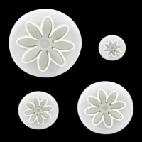 4 Pcs Set Daisy Flower Plunger Cutter - Cake Tools - Sugar flowers Essentials - On Display