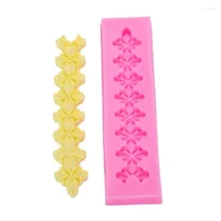 Leaf Clover Fondant Silicone Mould - Cake Tools - Silicone Moulds - Showing Size
