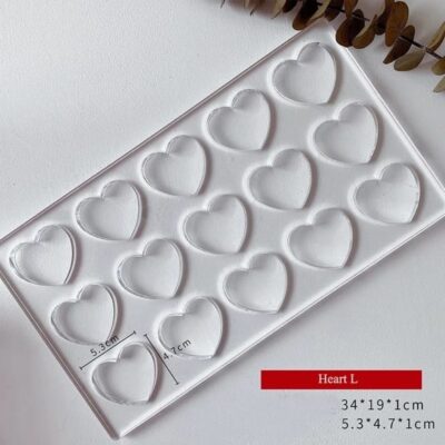 12 Cavity Heart-Shaped Acrylic Mold - Cake Tools - Polycarbonate Moulds - Close-up View