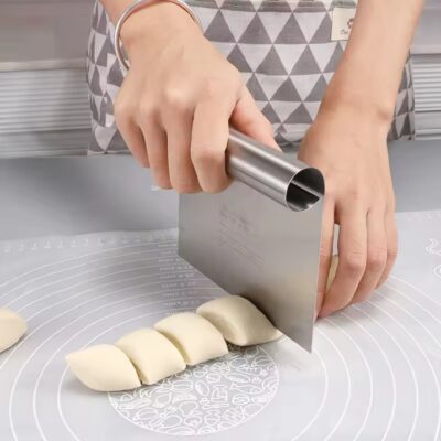 Stainless Steel Cake Scraper Smoother – 6 Inch - Cake Tools - Cake Decorating Tools - Showing Size