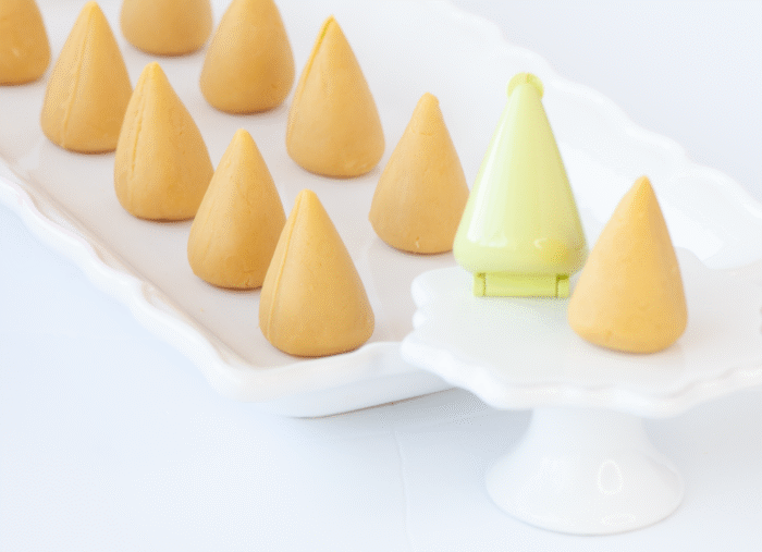 Cone Shaped Cake Pop Mold - Cake Tools - Cake Decorating Tools - Showing Size