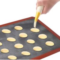 Non Stick Perforated Silicone Baking Mat 40x30 cm