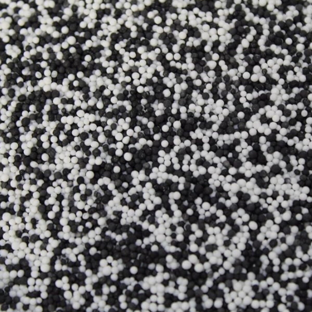 Black & White Mini Sugar Pearls Sprinkles 100g Black & White Mini Sugar Pearls Sprinkles 100g