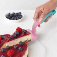 Push Type Cake Spatula