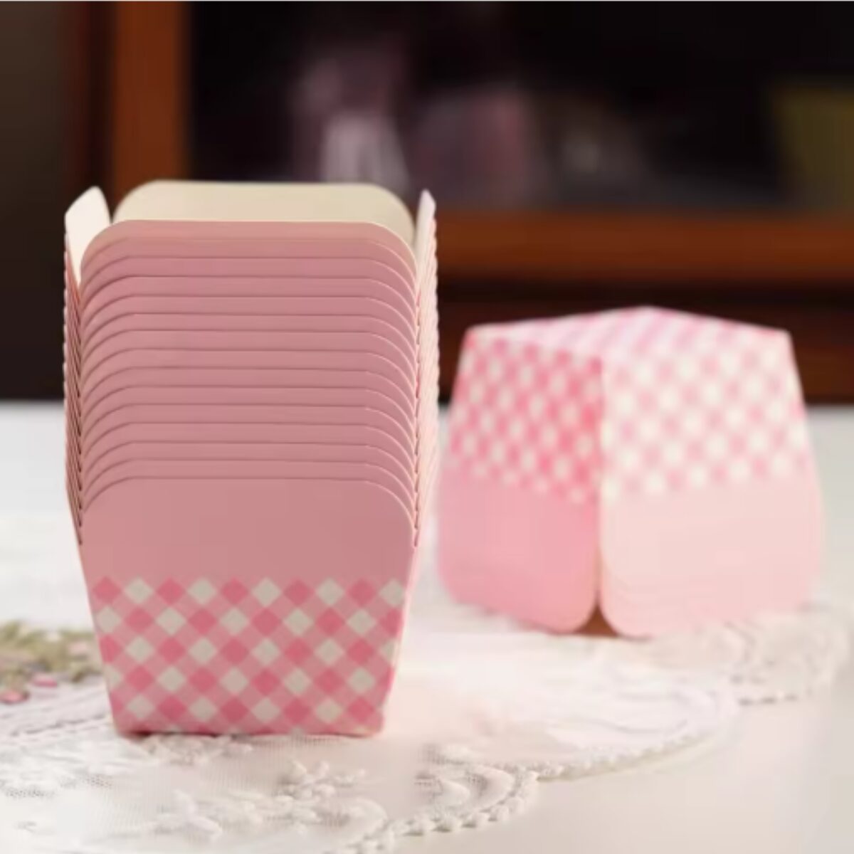 50 pcs Square Paper Baking Muffin Cup Pink 50 pcs Square Paper Baking Muffin Cup Pink